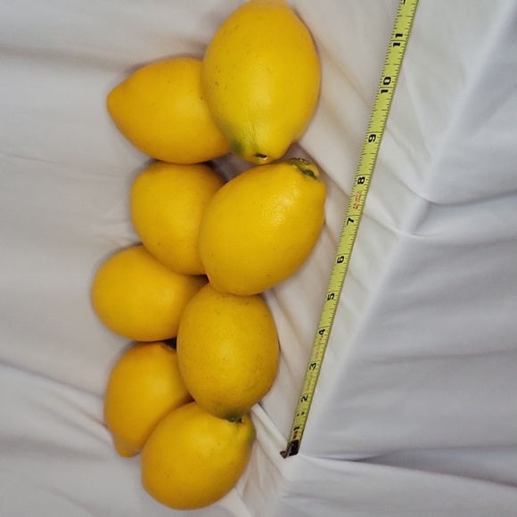 Fake lemons set of 8 summer home decor faux fruit food yellow realistic - Picture 8 of 9